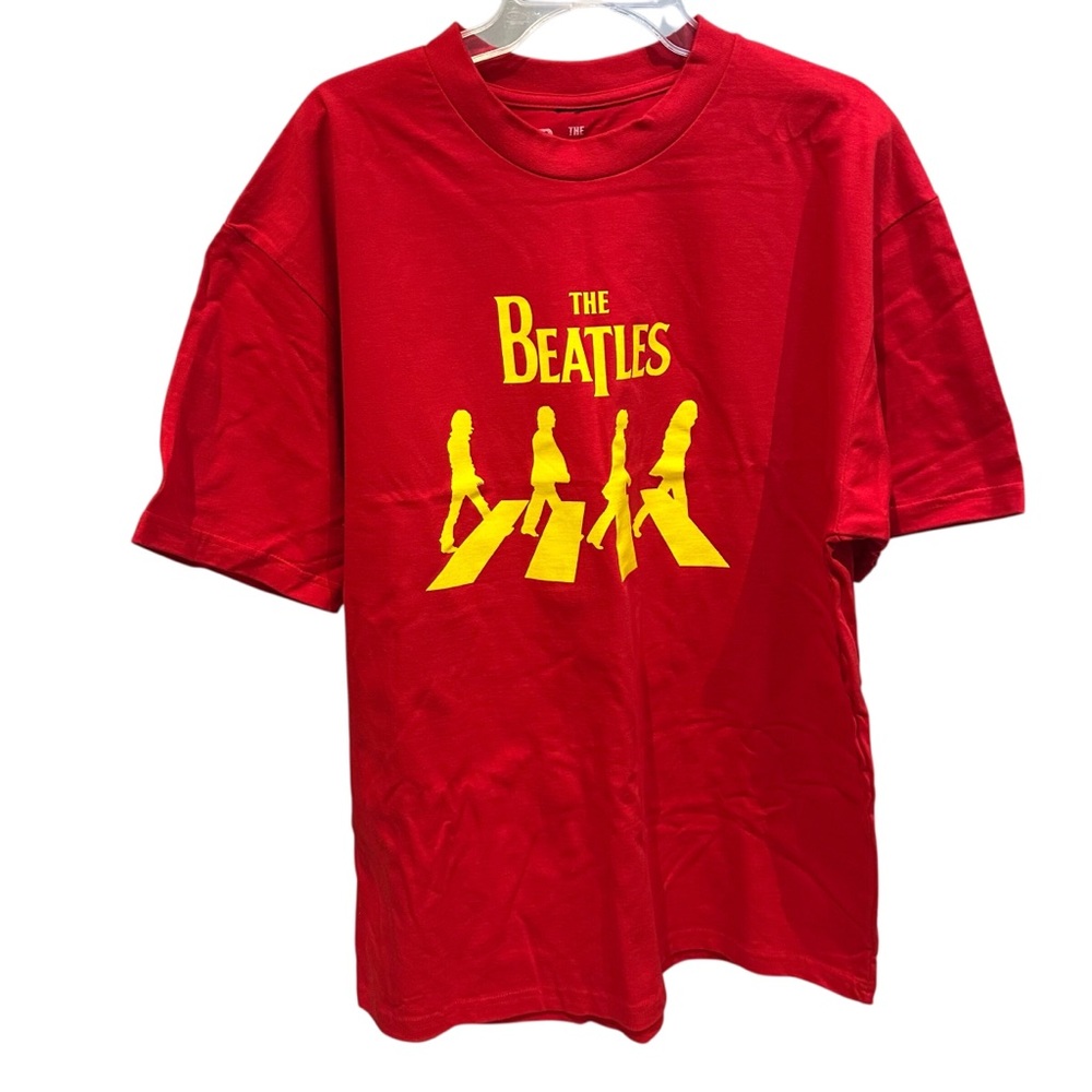 The Beatles Branded Tee Red Graphic Tee Band Tee Size Large NWOT